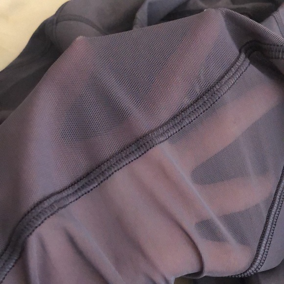 Lululemon Asia Fit Size Small - Picture 3 of 3